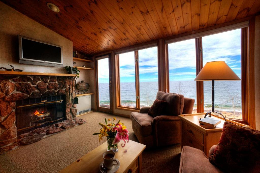 Bluefin Bay On Lake Superior トフティ 部屋 写真